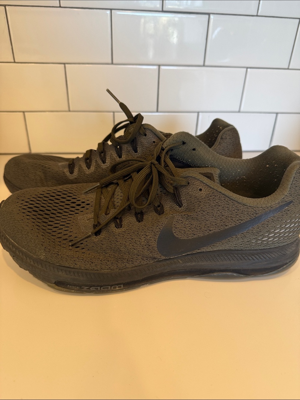 Nike zoom air Men’s Olive Green Athletic Running Shoes